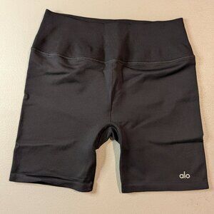 AloYoga 4” Inseam Seamless Ribbed Favorite Short